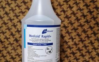 Alkoholisches Schnelldesinfektionsmittel 2